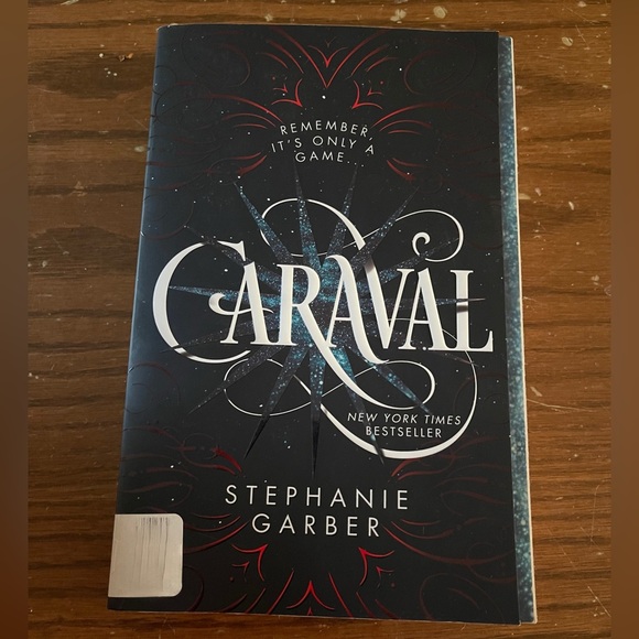 🔥 SOLD🔥Caraval by Stephanie Garber - Picture 2 of 5